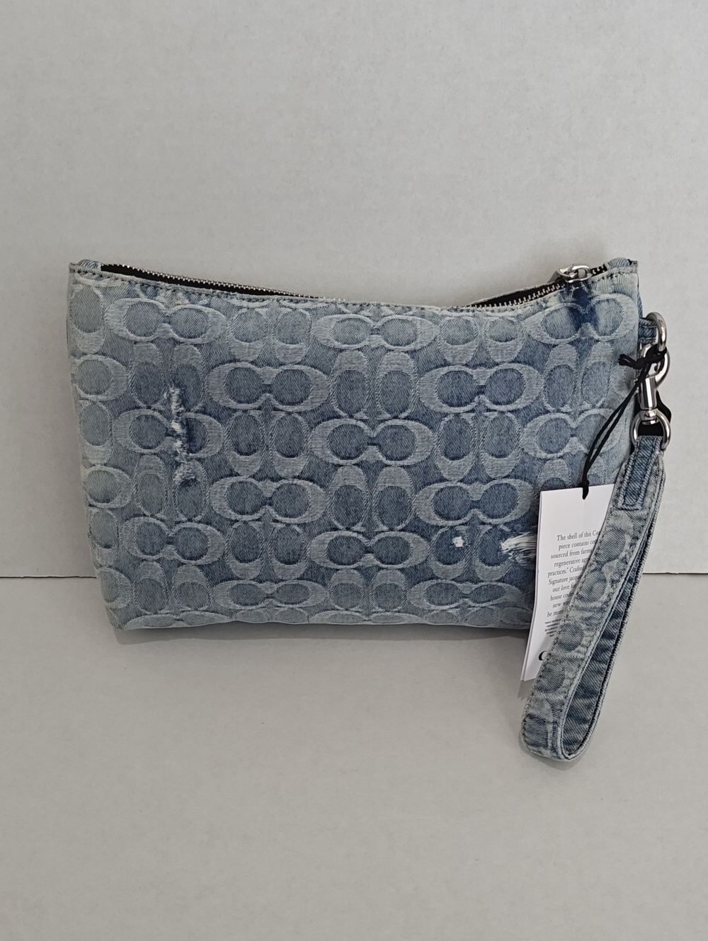 Coach Pouch In Loved Signature - Picture 2 of 8